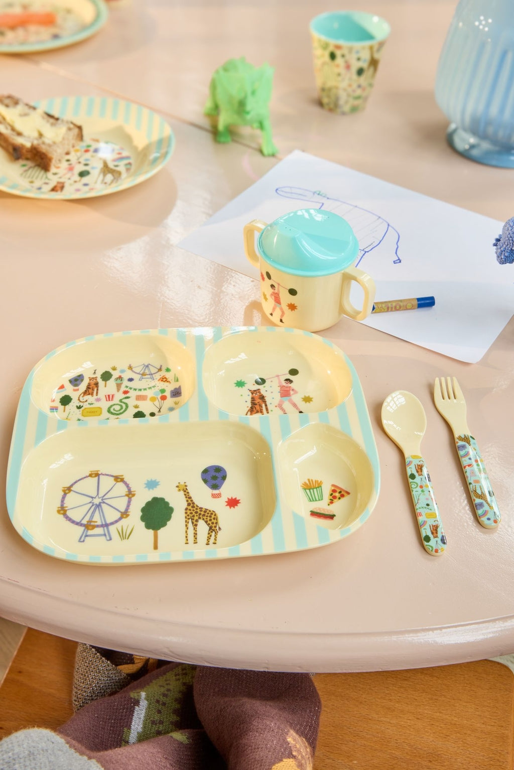 Rice | Melamine baby bord 4 vakken | Fun fair blue