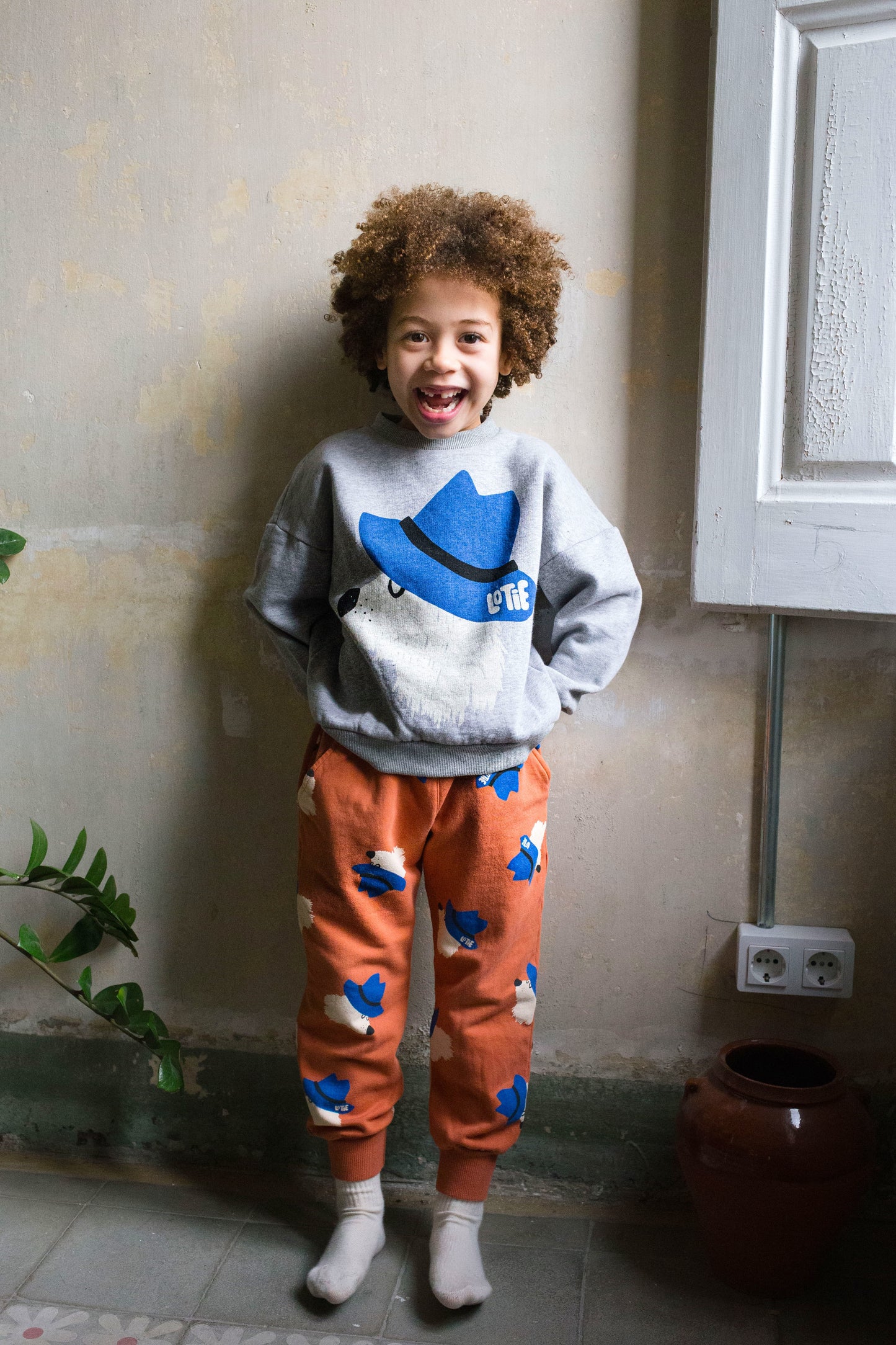 Lotiekids | Sweatshirt Chilldog | Grey melange