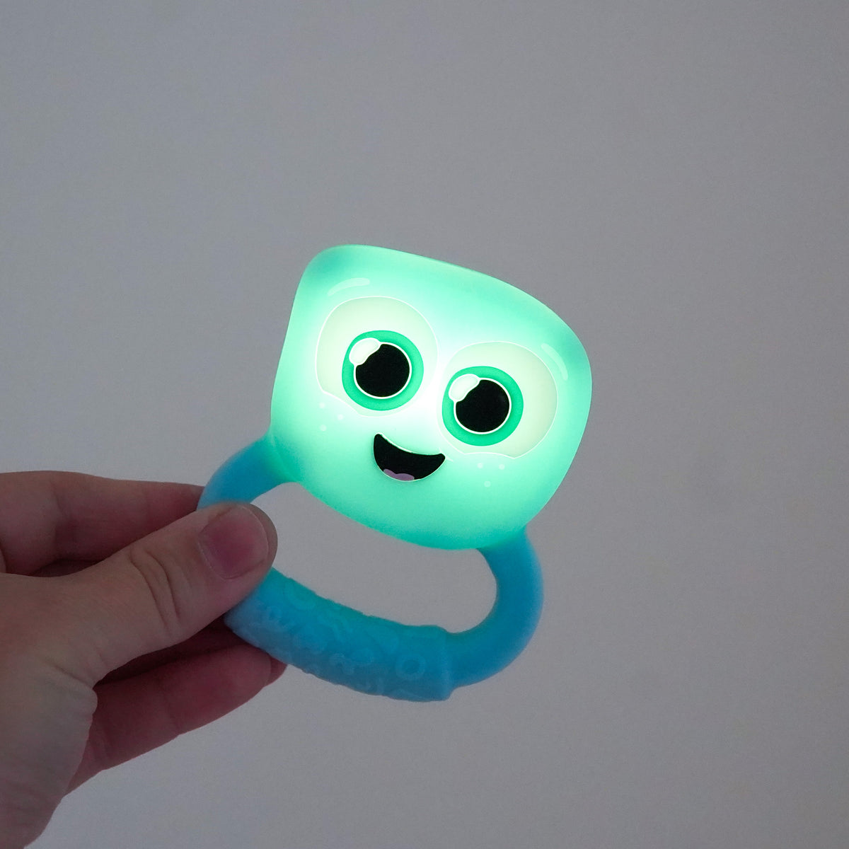 Glo pals | Light up rattle | Lumi